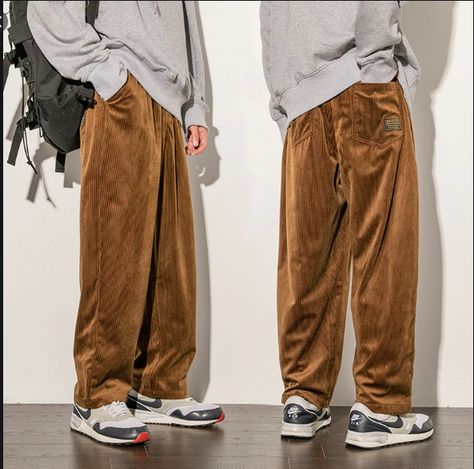 along w a nice outfit :) Corduroy Pants Men, Casual Pants Style, Fall Pants, Men Trousers, Men Pants, Brown Pants, Summer Pants, Baggy Pants, Pantalon Large