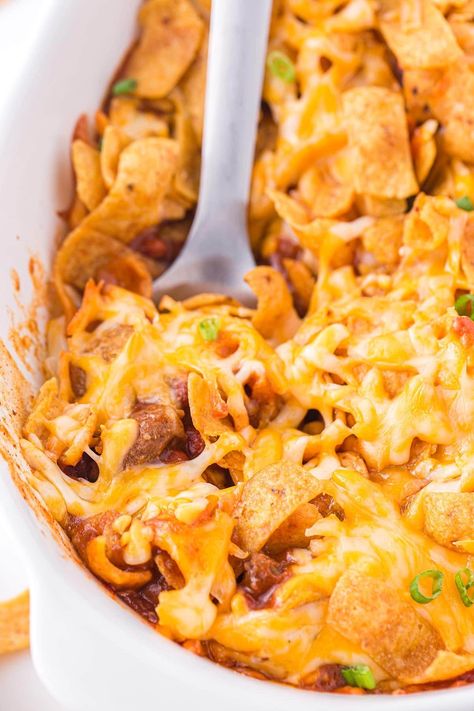 cheesy frito casserole Frito Casserole, Frito Pie Casserole, Chili Cheese Fritos, Fritos Corn Chips, Frito Pie, Princess Pinky Girl, Pinky Girl, Quick Easy Desserts, Slow Cooker Chili