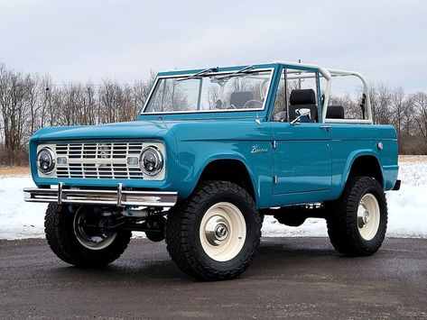 1970 Ford Bronco | Ford Bronco Restoration Experts - Maxlider Brothers Customs Ford Bronco 1966-1977, Ford Bronco 1970's, 1970 Ford Bronco, Bronco Classic, Dodge Raider, Baja Trucks, Broncos Pictures, Bronco Ford, Baja Truck