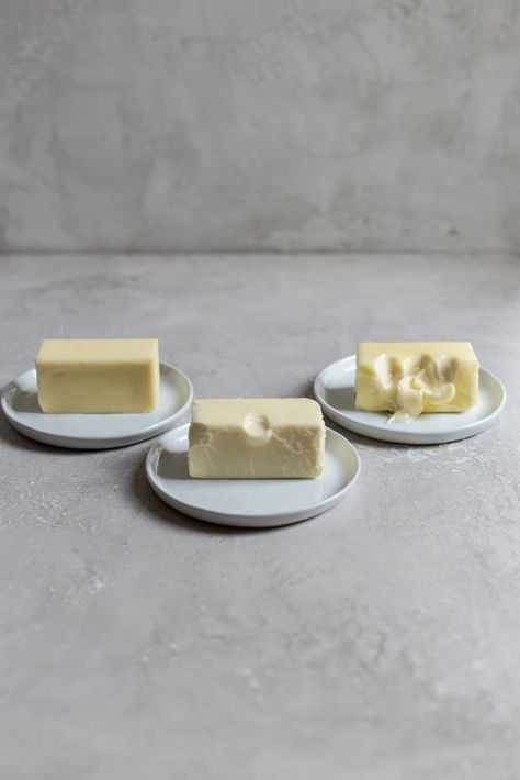 Use any of these 3 tricks to learn how to soften butter quickly. One trick shows you how to soften butter without a microwave. The other tricks use a microwave to soften butter. Try any of these baking hacks today! #howtosoftenbutter #howtosoftenbutterquickly #roomtemperaturebutter #bakingtricks #bakinghacks #frostingandfettuccine How To Soften Butter, How To Soften Butter Quickly, Soften Butter Quickly, Pyrex Measuring Cup, Baking Hacks, Cookie Recipes Homemade, Keto Cake, Streusel Topping, Cookie Scoop