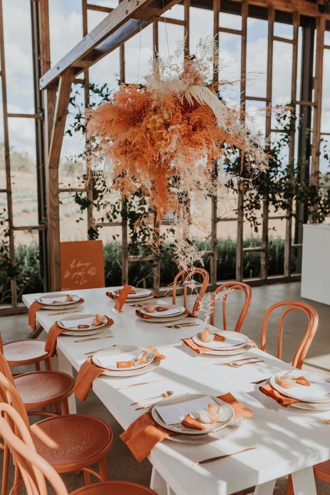 Reception Styling, Urban Wedding Venue, Country Wedding Venues, Dinner Table Decor, Hello May, Table Inspiration, Urban Wedding, Party Table Decorations, Wedding Chairs