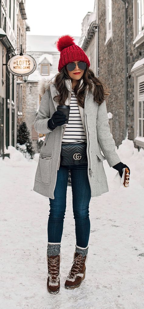 Cold Weather Look Winter Outfit Inspiration Quebec City What to wear J.Crew Snow boots layering Casual Winter Outfits For Women 2023, Binnie Hat Outfits, Winter Outfits Cold Freezing Snow, Christmas Market Outfit, Alaska Outfits, Cold Weather Outfits Winter, Winter Outfits Snow, Street Style New York, Winter Mode Outfits