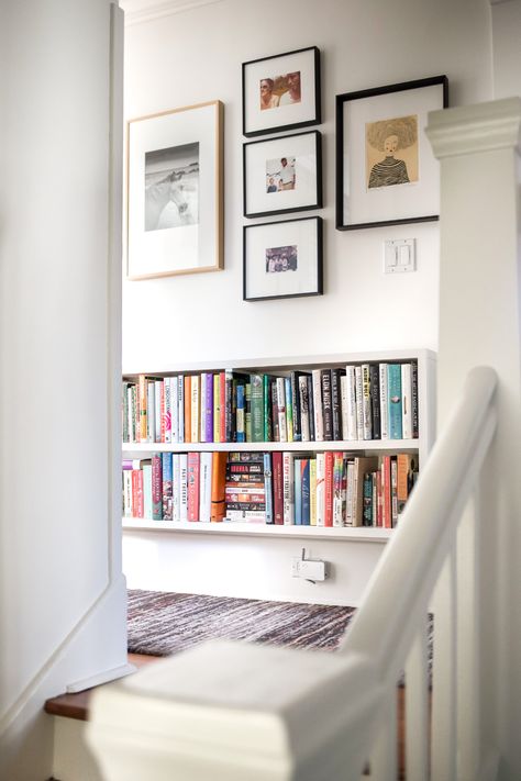 Upstairs Hallway Storage, Small Upstairs Hallway Ideas, Small Landing Ideas Upstairs, Small Upstairs Hallway, Sharing Bedroom, Landing Storage, Small Closet Ideas, Hallway Upstairs, Hallway Shelving