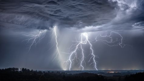 #lightning #thunder #sky lightning strikes #cloud #thunderstorm #storm #phenomenon #darkness #cumulus meteorological phenomenon bad weather #landscape #evening #4K #wallpaper #hdwallpaper #desktop Thunderstorm Wallpaper, Storm Wallpaper, Popular Wallpapers, Cumulus Clouds, Rain Wallpapers, Lightning Storm, Cloud Wallpaper, Sky Pictures, Lightning Strikes