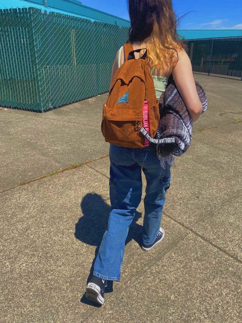 Indie Backpack, Masc Outfit, Masc Outfits, Romanticizing School, Aesthetic Indie, Indie Aesthetic, Kanken Backpack, Fjallraven Kanken, Fjallraven Kanken Backpack