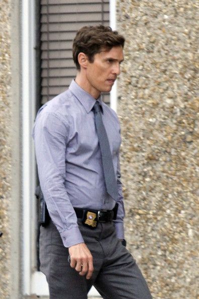 Matthew mcconaughey in True Detective Mathew Mc Conaughey True Detective, Police Detective Outfit, Matthew Mcconaughey True Detective, True Detective Rust, Rustin Cohle, Matthew Mc, True Detective Season 1, Rust Cohle, Detective Outfit