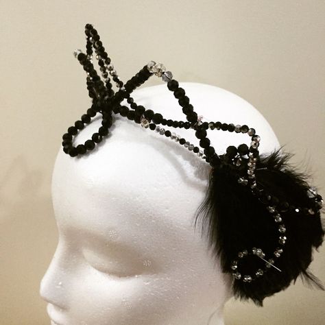 Black swan ballet tiara swan lake Black Swan Accessories, Black Swan Headpiece, Black Swan Crown, White Swan Headpiece, Black Swam And White Swan Halloween, Black Swan Ballet, Duet Dance, Swan Queen Black Swan, Swan Ballet