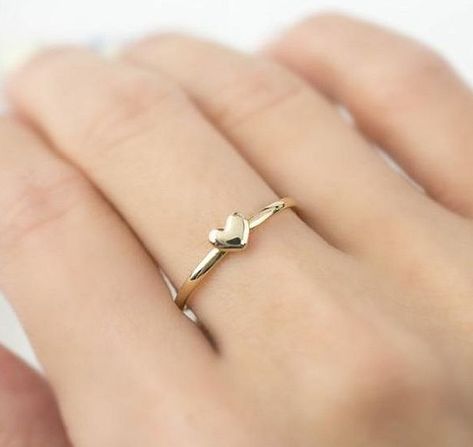 Delicate and small rings in your daily life Simple and delicate ring, ring design, popular rings on 2019 Rose Gold Diamond Ring Engagement, Everyday Ring, Simple Ring, Engagement Ring White Gold, Rose Engagement Ring, Everyday Rings, Tiny Heart, Cute Rings, Delicate Rings