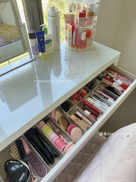 Ava oettings room tour on tiktok Ava Oetting Room Tour, Organised Room Aesthetic, Ava Rae Room, Makeup Station In Bedroom, Room Tour Bedroom, Organised Room, Room Tour Aesthetic, Vanity Organization Ideas, Makeup Bord