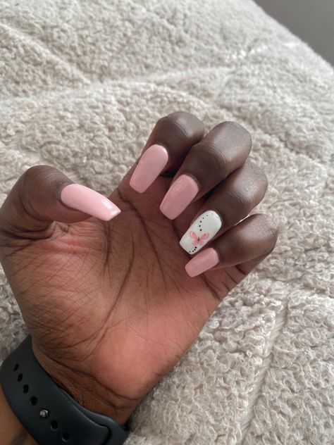 Pink nails with butterfly Lilac Butterfly Nails, Pink Nails With Butterfly, Pink Butterfly Nails, Nails With Butterfly, Lilac Butterfly, Short Pink Nails, Butterfly Nails, Butterfly Nail, Hard Gel