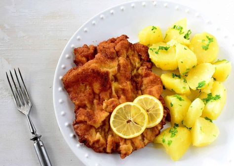 Czech Style Wiener Schnitzel (Weinersnitchel) – Vídeňský řízek | Cook Like Czechs Czech Style, Bangchan Edit, Schnitzel Recipe, Austrian Food, German Food Authentic, Schnitzel Recipes, Veal Cutlet, Crushed Potatoes, Pork Schnitzel