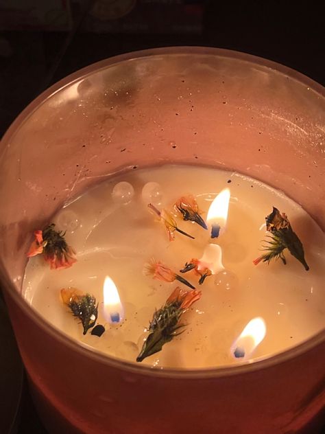 Candlemaking Aesthetic, Flowers And Candles Aesthetic, Fantasy Candles Aesthetic, Candles Flowers Aesthetic, Candles Lit Aesthetic, Flower Shaped Candle, Hygiene Care, Night Love, Aesthetic Candles