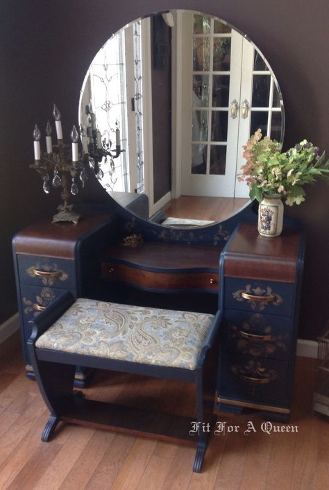 Mid century modern vanity brought back to life! www.facebook.com/FitForAQueenNewJersey Gothic Vanity, Vintage Vanities, Cabinet Restoration, Antique Dressing Table, Waterfall Furniture, Waterfall Vanity, Muebles Shabby Chic, Painted Vanity, Glam Furniture