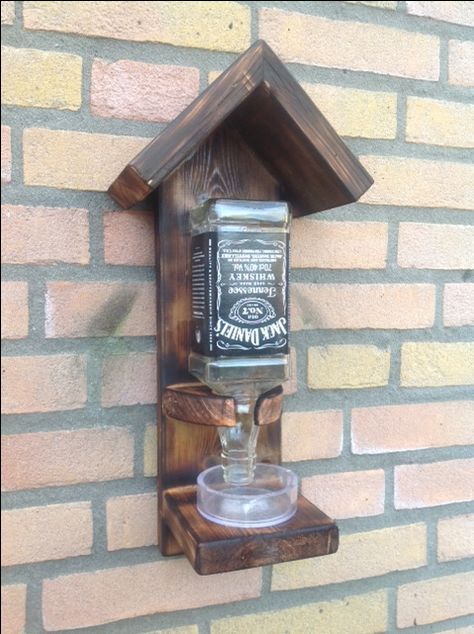 Bird Feeder Diy, Wine Bottle Bird Feeder, Wood Bird Feeder, Wooden Bird Feeders, Homemade Bird Houses, Bird Feeding Station, Bird Houses Ideas Diy, Homemade Bird Feeders, Canopy Architecture