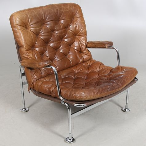 BRUNO MATHSSON. Fåtölj, läder och krom, "Karin", Dux, 1900-tal. Bruno Mathsson, 70s Interior, Cute Furniture, Iconic Chairs, Lounge Chairs Living Room, Industrial Interior Design, Vintage Lounge Chair, Lounge Design, Funky Furniture