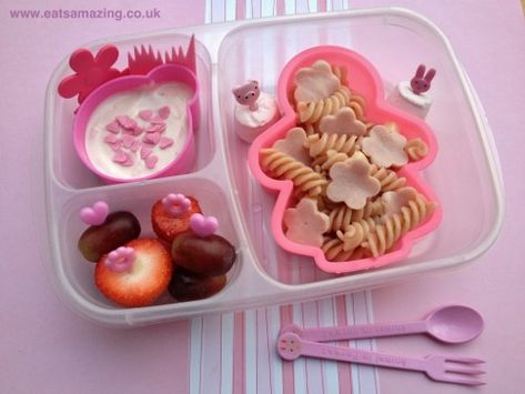 Pink Lunch Food, Tiny Portions, Wear It Pink, Healthy Bento, Play Computer, Pink Lunch, Baby Lunch, Preschool Lunch, Healthy Packed Lunches