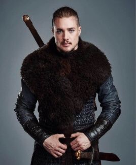 How To Dress Like Uhtred From The Last Kingdom The Last Kingdom Series, Uhtred Of Bebbanburg, Alexander Dreymon, Last Kingdom, The Last Kingdom, Medieval Clothing, Most Handsome Men, Fantasy Clothing, Fan Club