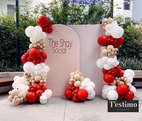 Red Wedding Decorations, Simple Birthday Decorations, 34th Birthday, 50 Birthday, Publicidad Creativa, Birthday Balloon Decorations, Balloon Backdrop, Neutral Wedding, Red Balloon