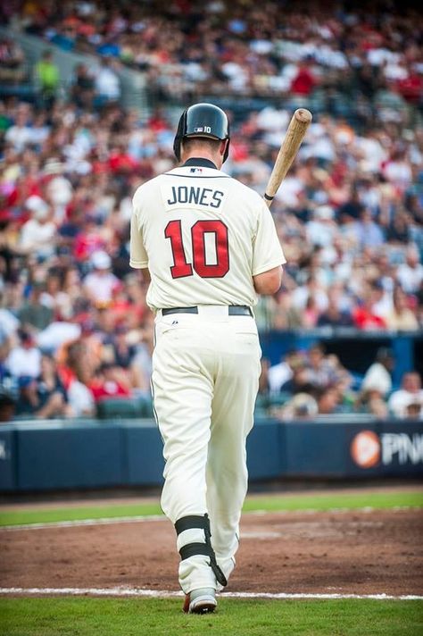 Chipper Jones Chipper Jones Wallpaper, Atlanta Braves Iphone Wallpaper, Christopher Williams, Baseball Legends, Braves Game, Chipper Jones, Atlanta Braves Baseball, Braves Baseball, Adorable Wallpapers