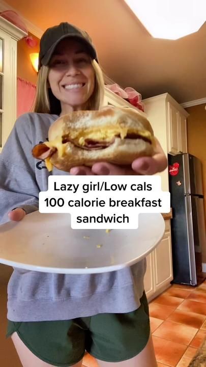 Low Calorie Egg Sandwich, Low Cal Breakfast Sandwich, Low Calorie Breakfast Sandwich, 100 Calorie Breakfast, Low Calorie Sandwich, 300 Calorie Breakfast, Low Cal Breakfast, Low Calorie Breakfast, 75 Medium