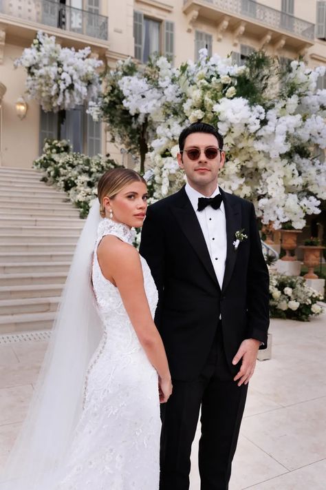 Sofia Richie Bouquet, Sophia Richie Wedding, Cannes Wedding, Sofia Richie And Elliot Grainge, Sofia Richie And Elliot, Richie Wedding, Sofia Richie Wedding, Elliot Grainge, Vogue Weddings