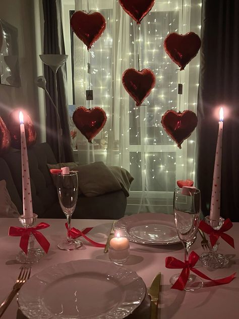 Birthday Set Up Ideas For Boyfriend, Husband Birthday Decorations, Celebration Aesthetic, Romantic Home Dates, Girlfriend Proposal, Romantic Dinner Decoration, Romantic Table Decor, Anniversary Letter, Romantic Valentines Day Ideas