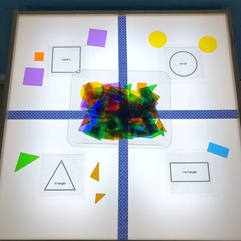 Light Box Activities, Tk Ideas, Boy Activities, Play To Learn Preschool, Box Activities, Preschool Math Centers, Table Activities, Calm Down Bottle, Prek Ideas