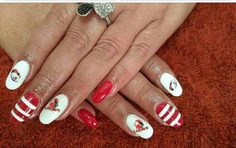 Xerox Lions Rugby Nail art Round shape Rugby Nails, Lions Rugby, Round Shape, Rugby, Nail Art, Nails, Art, Nail Arts