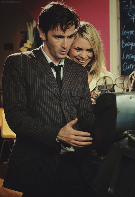 Love Doctor, Rose And The Doctor, Bbc Doctor Who, Billie Piper, 10th Doctor, Rose Tyler, Tenth Doctor, Wibbly Wobbly Timey Wimey Stuff, Matt Smith