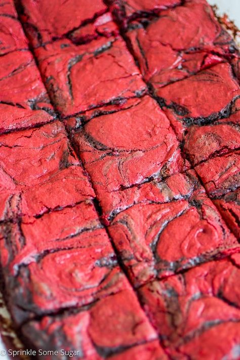 Swirled Brownies, Cake Mix Brownies, Red Velvet Desserts, Velvet Brownies, Low Salt Recipes, Red Velvet Recipes, Red Velvet Brownies, Cake Mix Desserts, Fudge Ingredients