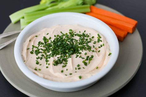 Buffalo Ranch Cottage Cheese Dip Quick Dip Recipes, Cottage Cheese Dip, Ranch Cottage, Cottage Cheese Dips, Taco Dip Recipe, Buffalo Ranch, Cottage Cheese Recipes, More Protein, Cheese Dip