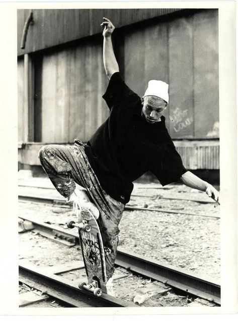 Star Davis, Natas Kaupas, Skateboard Pics, Classic Skateboard, Skate Vibes, Skateboard Pictures, Old School Skateboards, Skateboard Fashion, Skate Photos