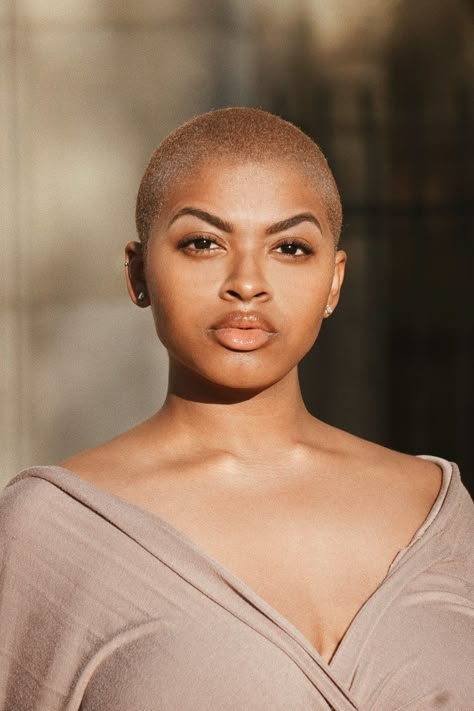 Shaved Hair Women, Brush Cut, Buzz Cuts, Natural Hair Short Cuts, Bald Hair, Bald Women, Cut Her Hair, Trending Hairstyles, Short Natural Hair Styles