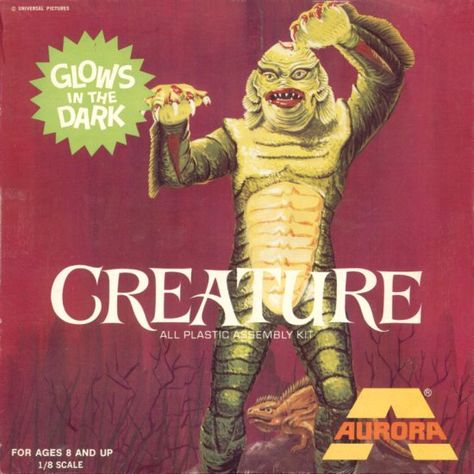 Aurora models Creature Box, Superhero Pictures, Monster Pictures, Creature From The Black Lagoon, The Black Lagoon, Dark Creatures, Horror Monsters, Black Lagoon, Universal Monsters