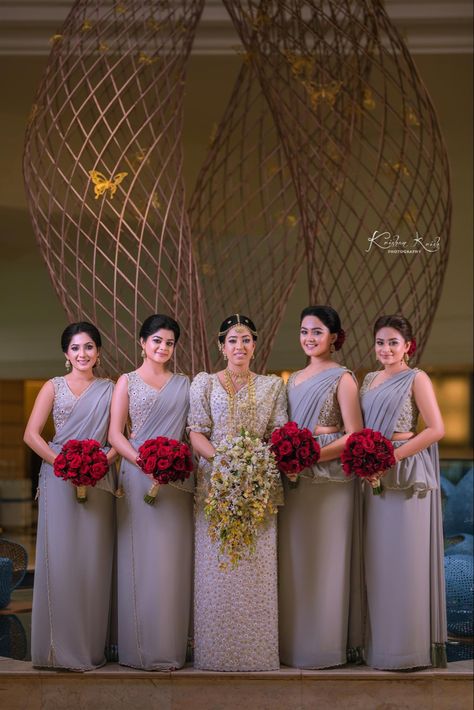 Sri Lankan Wedding Bridesmaid, Bridesmaid Dresses In Sri Lanka, Bridesmaid Dresses Sri Lanka Kandyan, Kandyan Bridesmaid, Sri Lankan Wedding Saree, Bridal Maid Dress, Kandyan Brides, Srilankan Wedding, Pink Colour Dress