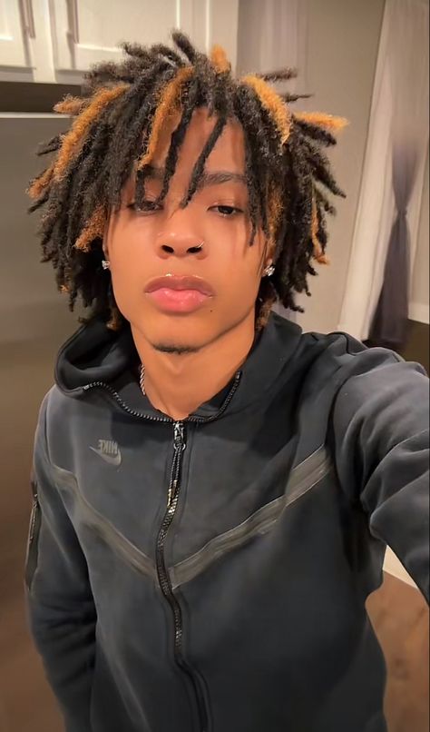 Freeform Dreads, Dyed Dreads, Dread Hairstyles For Men, Blonde Dreads, Cute Dreads, Tapered Hair, Dreadlock Hairstyles For Men, Light Skin Men, Dark Skin Boys