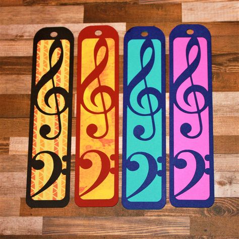 One of two new music-themed bookmarks in my #etsy shop: Music Lovers Bookmark SVG file for Cricut and Silhouette https://etsy.me/3qTirZi #bookmarksvg #bookmarkcricut #easycricutproject #bookmarkcutfile #readergiftsvg #diybookmarksvg #booknerdbookmark #booknerdscutfile Musical Bookmarks, Cricut Bookmarks, Bookmark Svg, Themed Bookmarks, Pto Ideas, Diy Bookmarks, Cool Books, Cricut Designs, Cricut Free