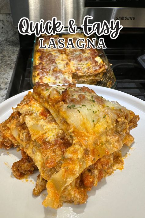 Simple and delicious homemade lasagna with layers of savory meat sauce, creamy cheese, and perfectly cooked noodles. A comforting dish that's perfect for any weeknight dinner. Recipe With Ricotta, Pork Side Dishes, Lasagna Recipe With Ricotta, Ground Beef Seasoning, Easy Lasagna Recipe, Sausage Spaghetti, Classic Lasagna, Homemade Lasagna, Cheese Sausage