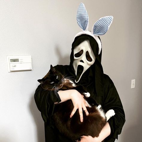 Brandon James, Ghostface Scream, Fatal Frame, Scream Movie, Ghost Face, Ghost Faces, Cat Aesthetic, Dark Aesthetic, Happy Easter