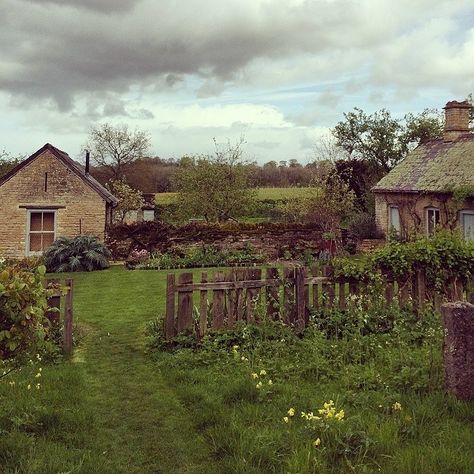 Amanda Brooks, Cottagecore Farm, The Seven Sisters, Farm Village, British Country, Farm Lifestyle, Seven Sisters, Dream Cottage, Country Side