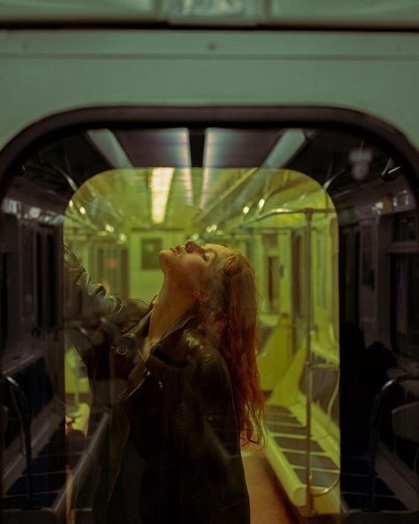 90s Film Photography, Train Photoshoot, Night Portrait, U Bahn, Cinematic Photography, Pose Reference Photo, 인물 사진, Photography Inspo, Album Art