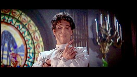 Chris Sarandon as Jerry Dandridge Fright Night 1985, Jerry Dandridge, Chris Sarandon, Vampire Film, Night Film, Theatre Shows, 80s Horror, Fright Night, Film Art