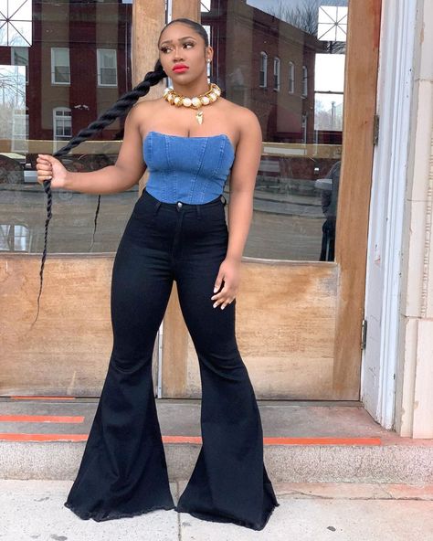 GOLD x TEAL on Instagram: “✨Bailey Bustier Denim Top + Don Black Flare Jeans. Yes, the top and pants stretch✨. We 💗love #denimondenim…” Corset And Jeans Outfit, Black Bell Bottom Jeans, Corset And Jeans, Bell Bottom Jeans Outfit, Flare Jeans Outfit, Denim Bustier, Corset Outfit, Types Of Jeans, Denim Corset