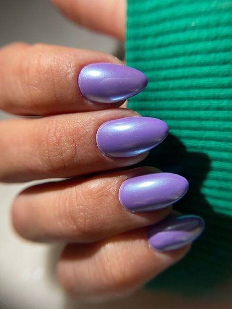 Chrome Metallic Nails, Metallic Nails Chrome, Chrome Nails Purple, July Nails Ideas, Almond French Tips, Hottest Nail Designs, Coffin Art, Purple Chrome Nails, Nail Designs For Summer