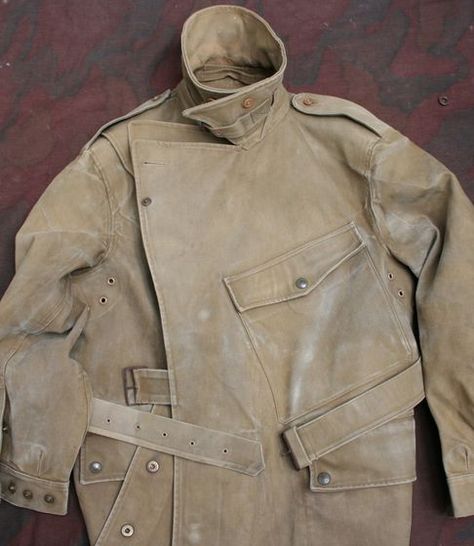 Vintage Military Details, Army Dispatch, Vintage Military Pcoat, Vintage Jacket, Coats Military, 020 Overcoats, Vintage Army Jacket,… English Hunting, Coat Details, Ww1 British, Denim Workwear, Fashion Office, Evolution Of Fashion, Straight Jacket, Riders Jacket, Army Jacket