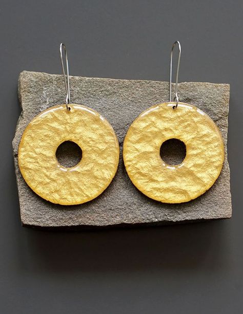 Big Gold Earrings, Gold Circle Earrings, Africa Earrings, Caught In The Rain, Summer Jewellery, Photo Care, Paper Pulp, Handmade Clay Jewelry, Paper Earrings