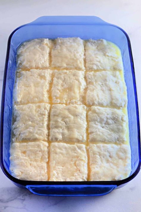 3 Ingredient Biscuits With Sprite, 7up Biscuits No Bisquick, Bisquick Buiscits Recipes, Bisquick Butter Biscuits, Homemade Bisquick Biscuits, Fluffy Bisquick Biscuits, Bisquick And Sprite Biscuits, Jiffy Mix Biscuits, Pan Biscuits Easy