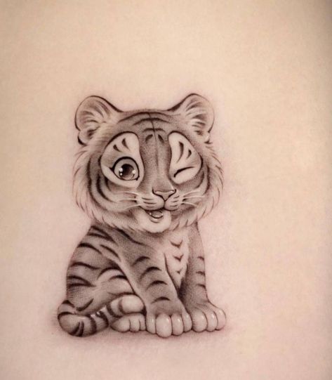 Tiger Small Tattoo, Tiger Art Drawing, Geometric Tattoo Hand, Beautiful Spine Tattoos, Spine Tattoo Ideas, Mandala Hand Tattoos, Lion King Drawings, Animal Tattoo Ideas, Card Tattoo Designs