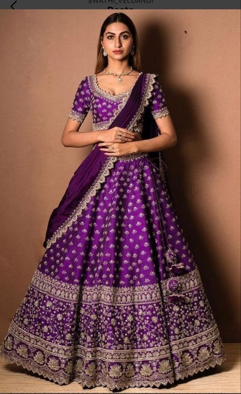 Simple Anarkali, Orang India, Purple Lehenga, Sari Lehenga, Banarasi Lehenga, Pengantin India, Simple Lehenga, Lehenga Saree Design, Latest Bridal Lehenga