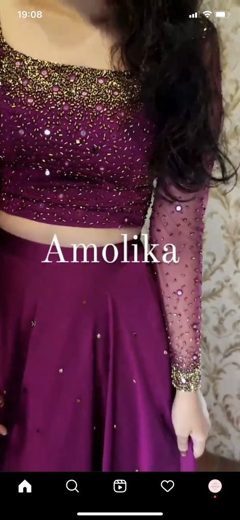 Gold Crop Top Lehenga, Crop Tops Indian Style, Reception Dress Indian, Elegant Cotton Dress, Christian Wedding Dress, Lehenga Ideas, Long Skirt Top Designs, Sari Style, Engagement Dress For Bride